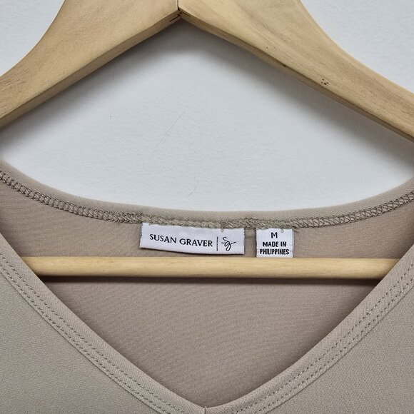 Susan Graver Liquid Knit 3/4 Sleeve V-Neck Blouse Top Size M Stretch Tan Beige - Picture 3 of 6
